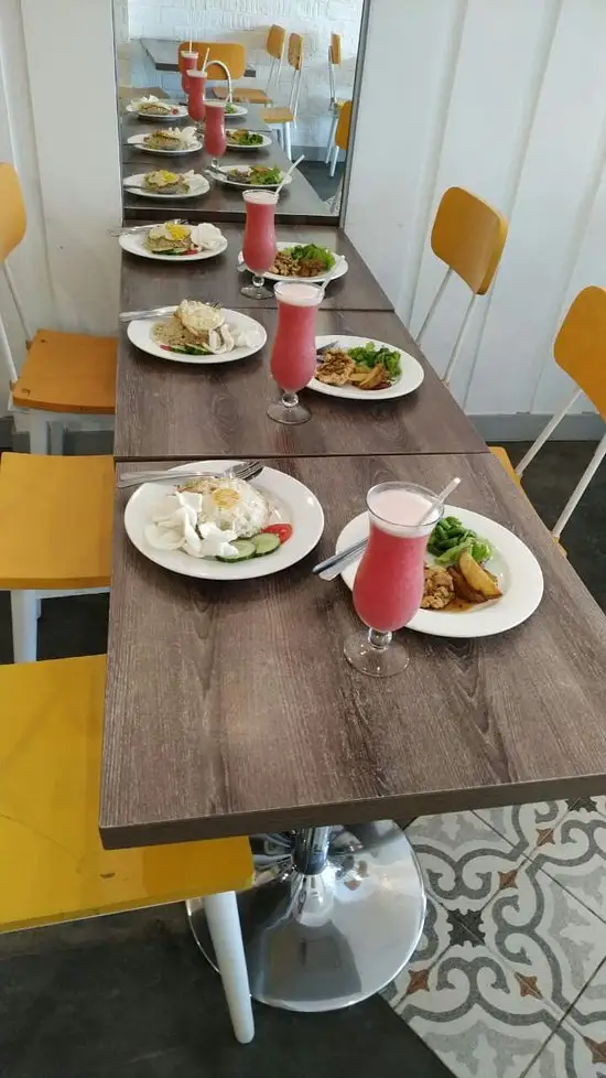 Gambar Makanan Omah Kebon Cafe 1