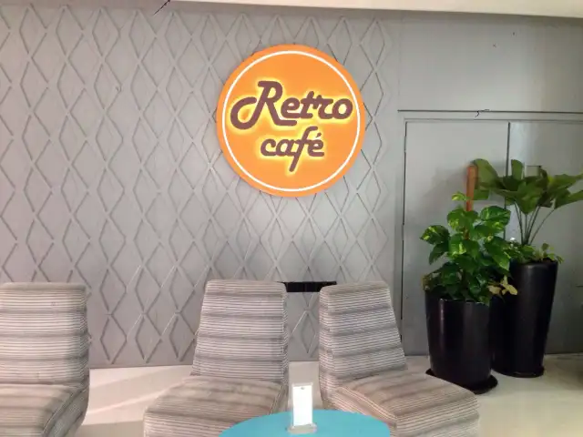 Retro Cafe - Vivatel Food Photo 3