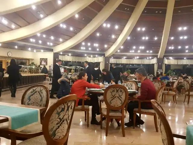 Fenerbahçe Orduevi Marmara Restaurant'nin yemek ve ambiyans fotoğrafları 11