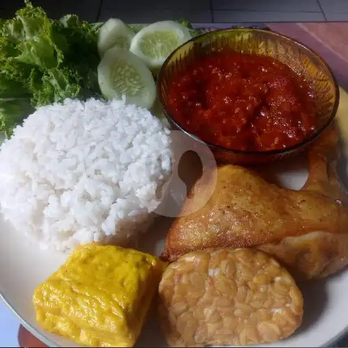 Gambar Makanan Pecel Ayam/Pecel Lele Gg.Saneng 3