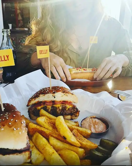Delly Burger'nin yemek ve ambiyans fotoğrafları 3