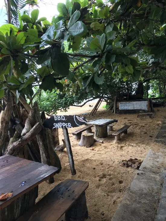 Gambar Makanan Warung Pantai Indah 15