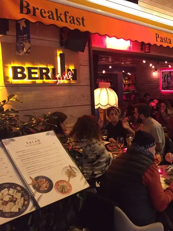Istanbul Restaurant and Bar'nin yemek ve ambiyans fotoğrafları 12