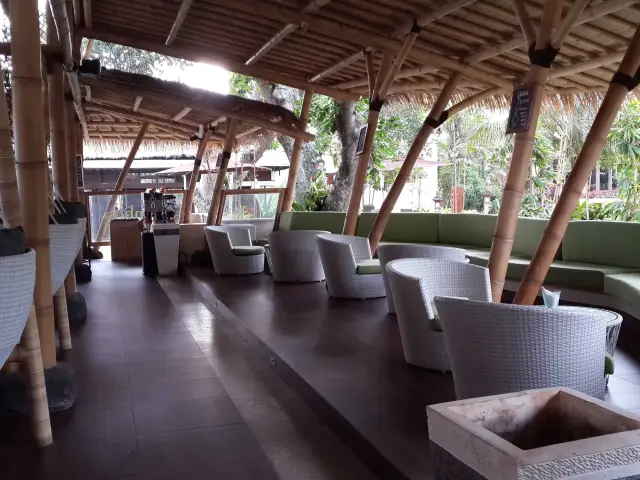 Gambar Makanan Bamboo Bar & Lounge - Prama Sanur Beach 1