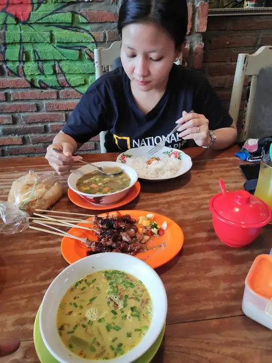 Gambar Makanan Empal Gentong Krucuk 13