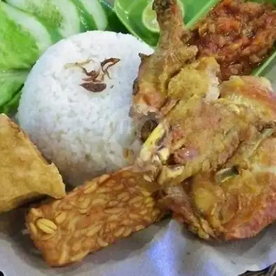 Gambar Makanan Ayam Penyet Moro Eling, Aur Birugo Tigo Baleh 4