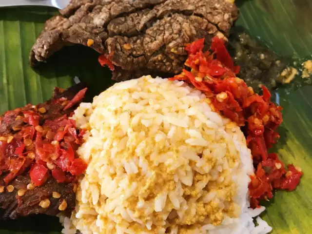 Gambar Makanan Nasi Kapau Juragan 8