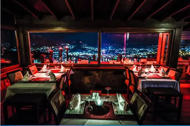 Kafedaki Restaurant & Lounge'nin yemek ve ambiyans fotoğrafları 11