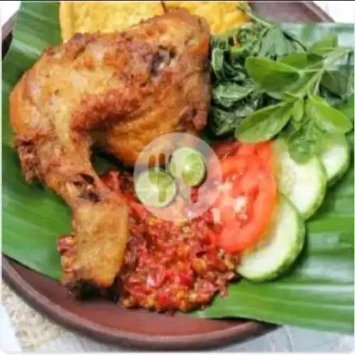 Gambar Makanan Ayam Geprek Lalapan Berkah, Rappocini 11