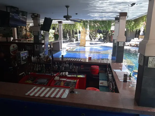 Gambar Makanan Bounty Poolview Bar - Bounty Hotel 4