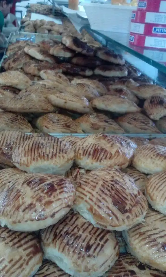 Karşıyakalı Salih Kahvaltı & Restaurant'nin yemek ve ambiyans fotoğrafları 12