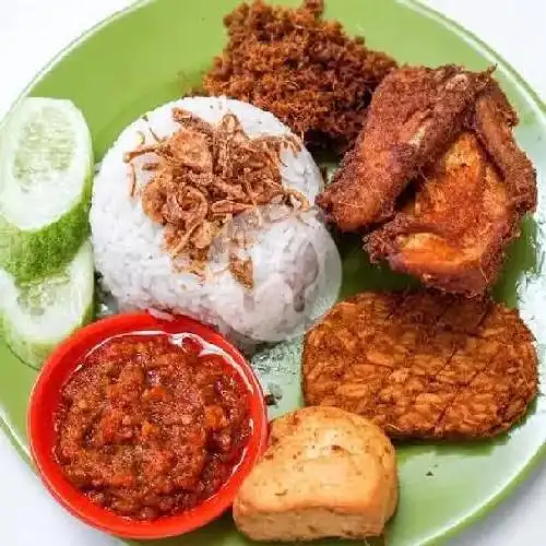 Gambar Makanan Wr.Rafael, Ayam Lengkuas Spesial, Kedewatan Raya 1