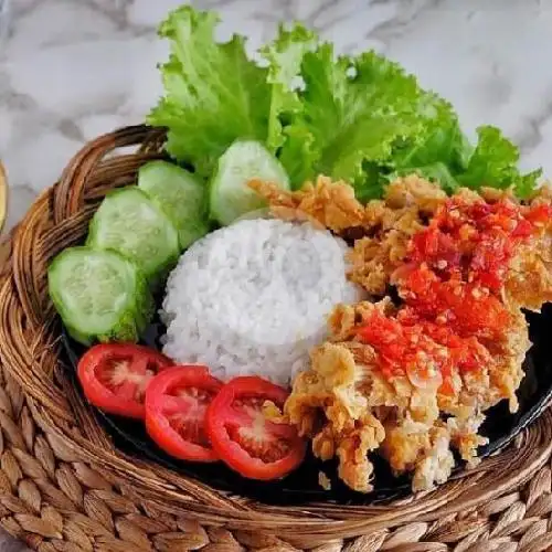 Gambar Makanan Ayam Geprek Lalapan Aisyah, Jln Andi P Pettarani 3 No.25 Tamamaung Panakkukang M 13