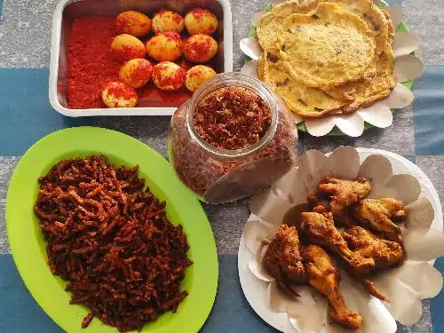 Nasi Uduk Betawi Mpo Ella, Masjid Baiturrahim