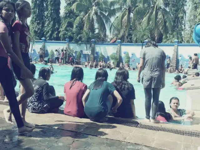 Gambar Makanan Taman Jajan BSD City (Kolam Renang) 12