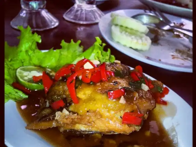 Gambar Makanan Ayam Tulang Lunak Hayam Wuruk 3