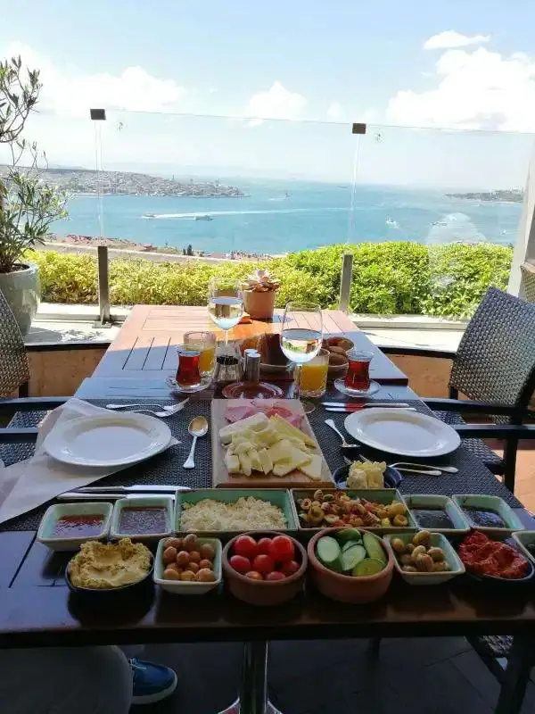 Summit Bar and Terrace - Conrad İstanbul Bosphorus'nin yemek ve ambiyans fotoğrafları 23
