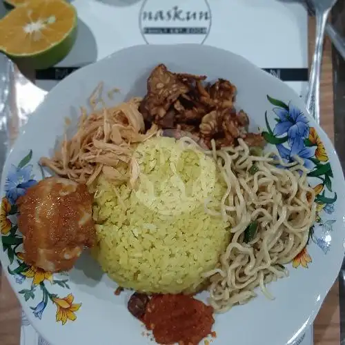 Gambar Makanan Nasi Kuning Bunda, Panjer, Jl. Waturenggong No.72 Dps 6
