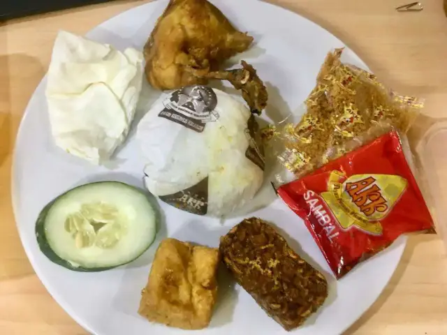 Gambar Makanan Ayam Kremes Kraton 13