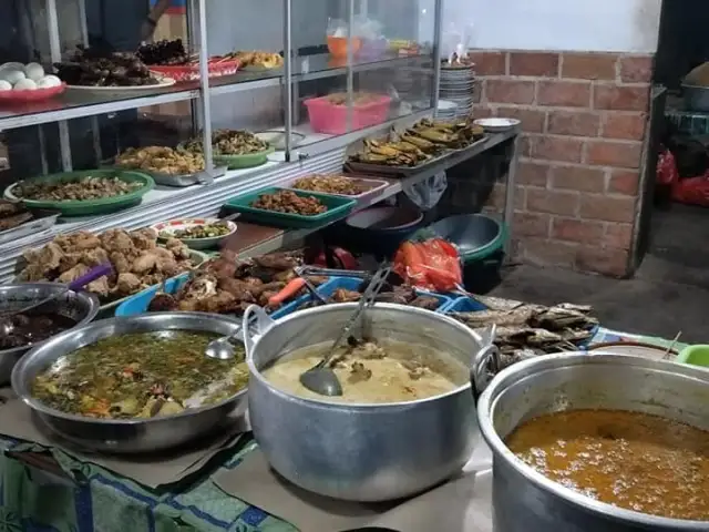 Gambar Makanan Nasi Tempong Mbok Wah 6