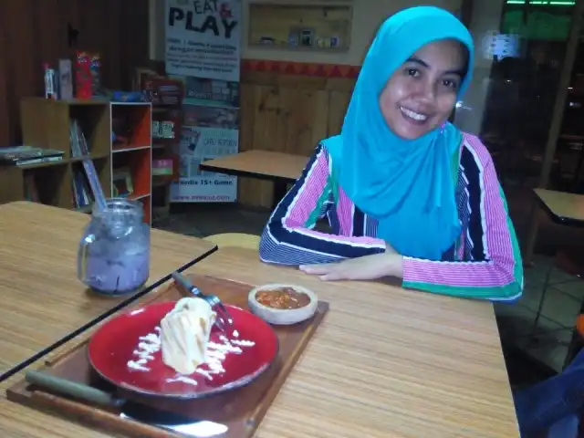 Gambar Makanan Mr Tacoz Cafe & Resto Rungkut Surabaya 1