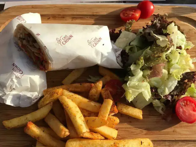 Cafe Crown'nin yemek ve ambiyans fotoğrafları 47