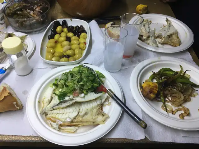 Özcan Restaurant | Camping - Plaj - Piknik Alanı'nin yemek ve ambiyans fotoğrafları 12