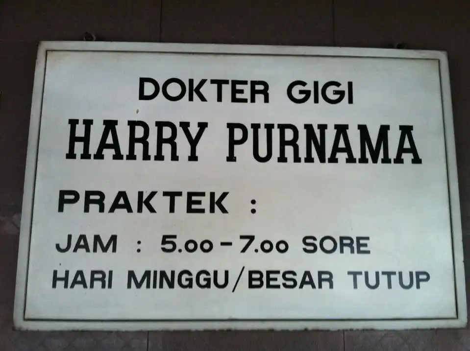 Drg. Harry Purnama