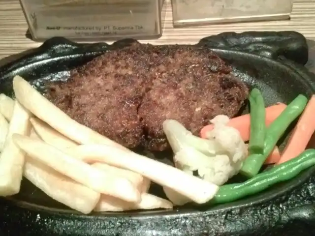 Gambar Makanan Liana Steak "Iga Bakar" 5