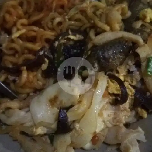 Gambar Makanan Nasgor dan Penyetan Tantri, Sragen Kota 6