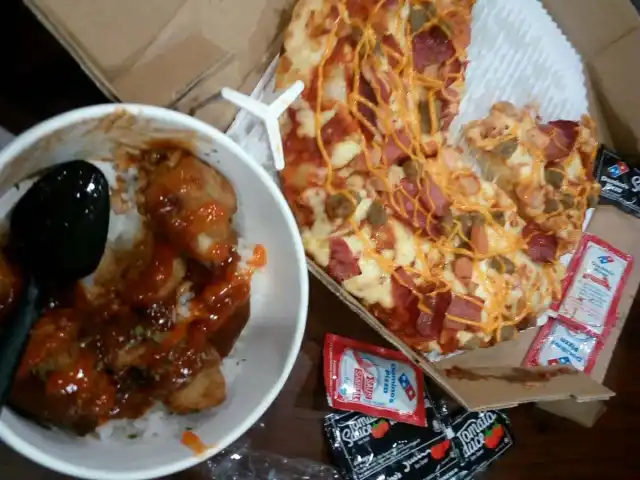 Gambar Makanan Domino's Pizza 10