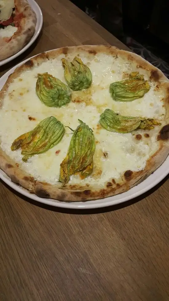 Cortiletto Pizzeria & Bar'nin yemek ve ambiyans fotoğrafları 10