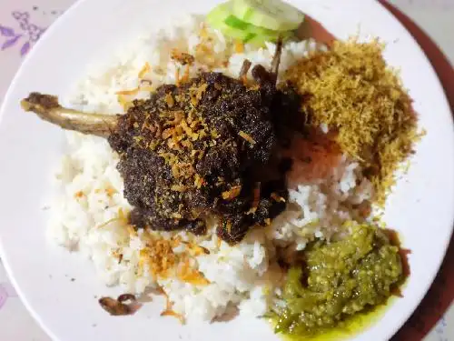 Nasi Bebek Legendaris Khas Madura, Kebon Kacang Raya Tanah Abang