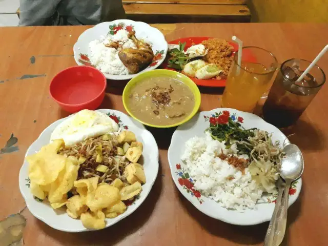 Gambar Makanan Kupat Tahu & Nasi Pecel Dadi Mampir 15