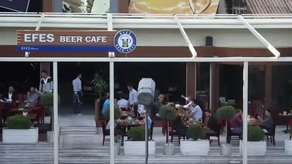 33 Efes Beer Cafe'nin yemek ve ambiyans fotoğrafları 1