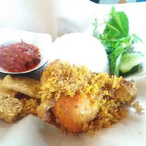 Gambar Makanan Warung Makan Ayam Penyet Lombok Ijo, Birobuli Utara, Palu Selatan 3