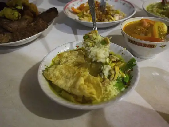 Gambar Makanan Soto Kadipiro 12