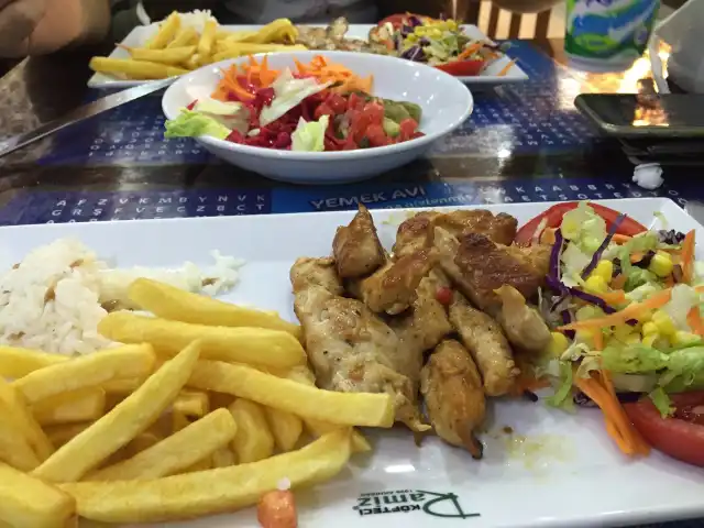 Arasta Park Köfteci Ramiz'nin yemek ve ambiyans fotoğrafları 8