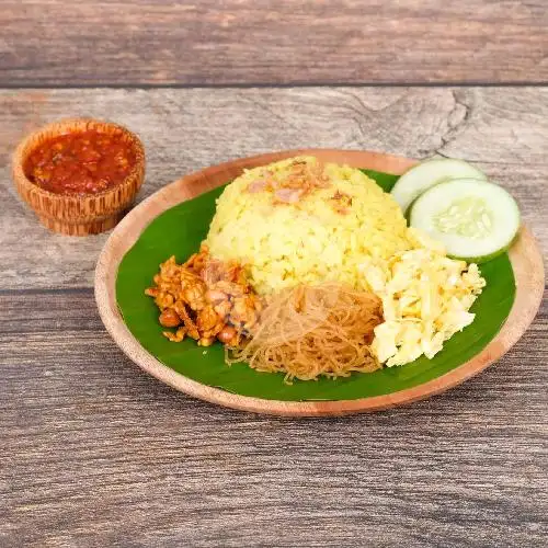 Gambar Makanan Nasi Kuning Sambel Bilis Khas Melayu, Taman Siswa 5