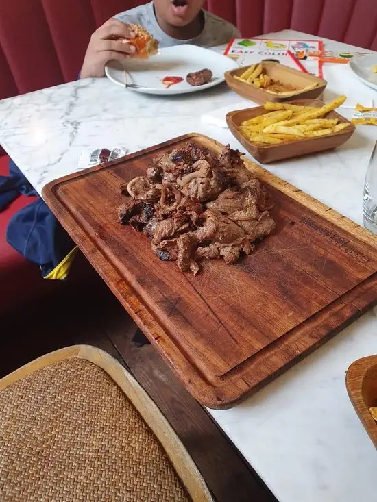 Nusr-Et Steakhouse'nin yemek ve ambiyans fotoğrafları 36