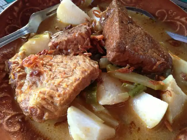 Gambar Makanan Ketupat Sayur CNI Puri 12