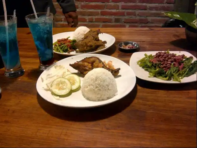 Gambar Makanan Ayam Kampus 2