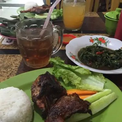 Ayam Goreng Pop H. Yogi