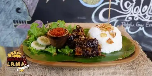 Warga Lama, Cempaka Putih