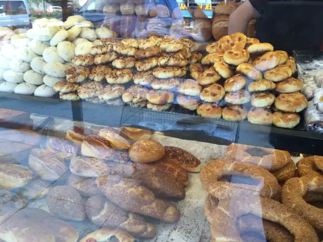 Öz Trabzon Vakfıkebir Odun Ekmeği'nin yemek ve ambiyans fotoğrafları 2