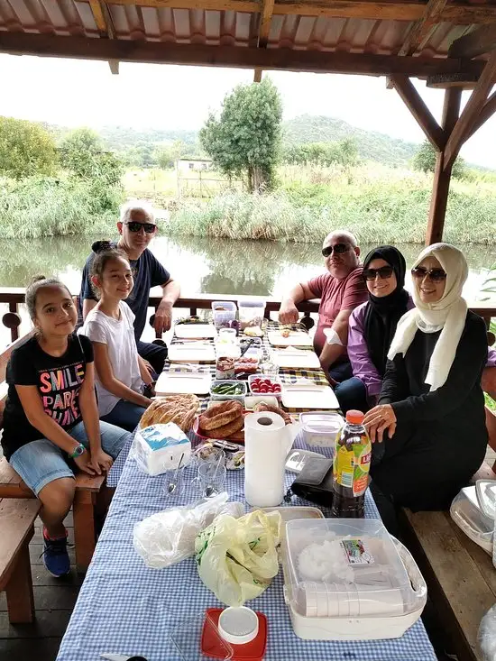 Kardeşler Aile Piknik Yeri'nin yemek ve ambiyans fotoğrafları 8