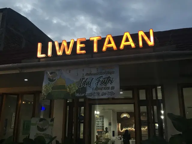 Gambar Makanan Liwetaan Resto 18