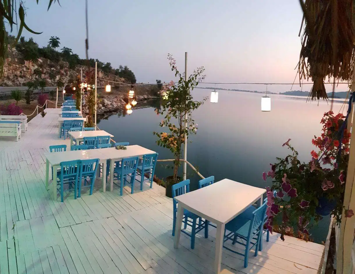 Mavi Yengeç Kaya Restaurant