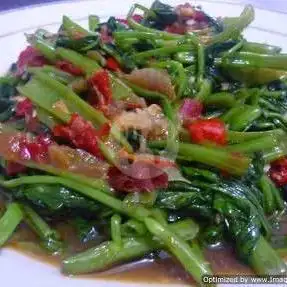 Gambar Makanan Es Puyeng, Monjok Timur Cemara 8