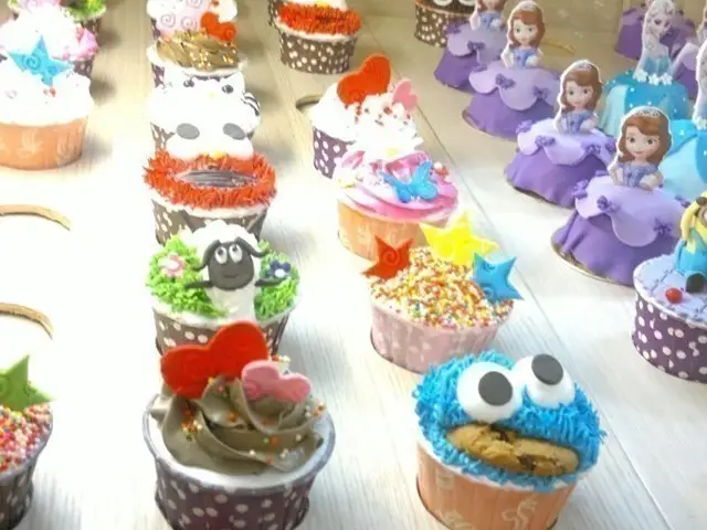 Gambar Makanan Cute Cupcakes 1